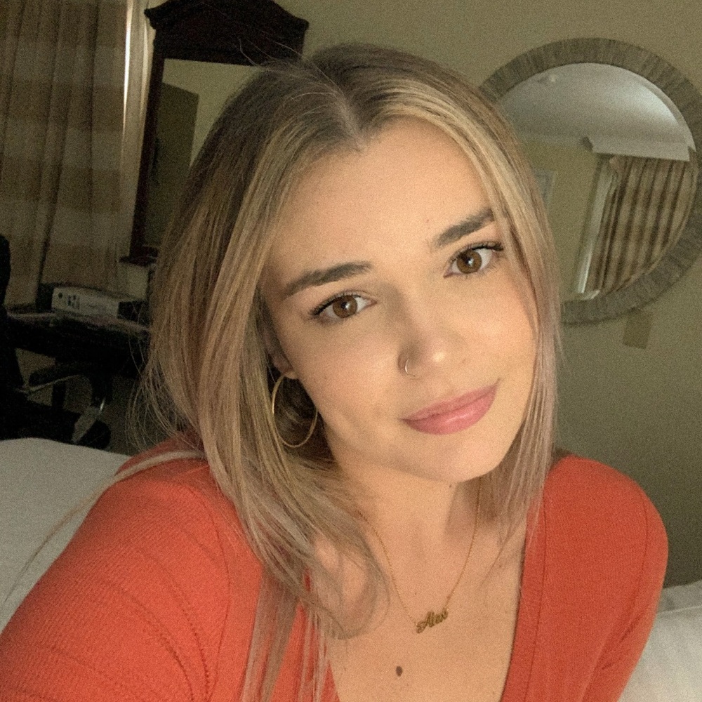 Meet your Posher, Samantha